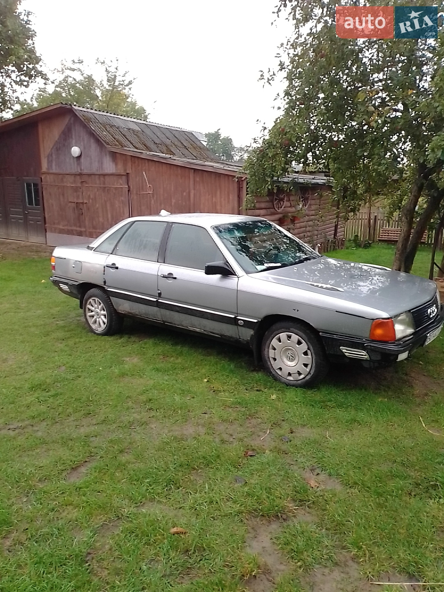 Audi 100, 1986