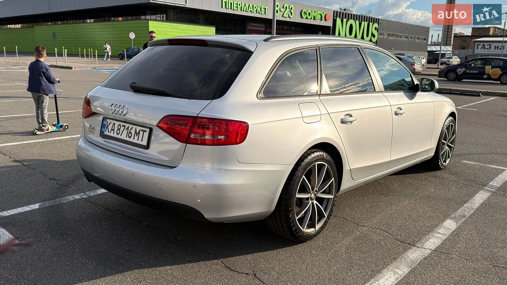 Audi A4, 2011