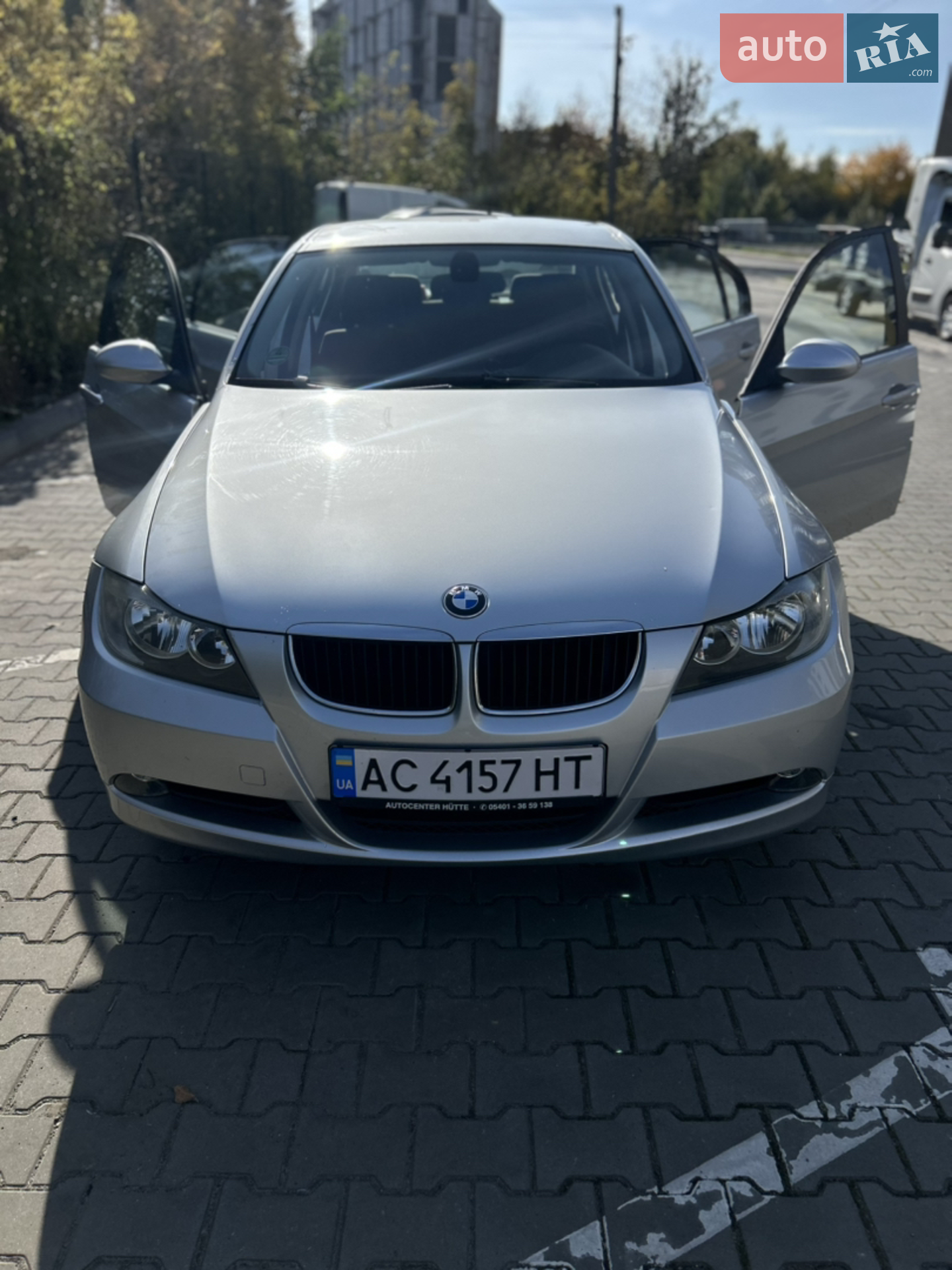 BMW 3 Series, 2005