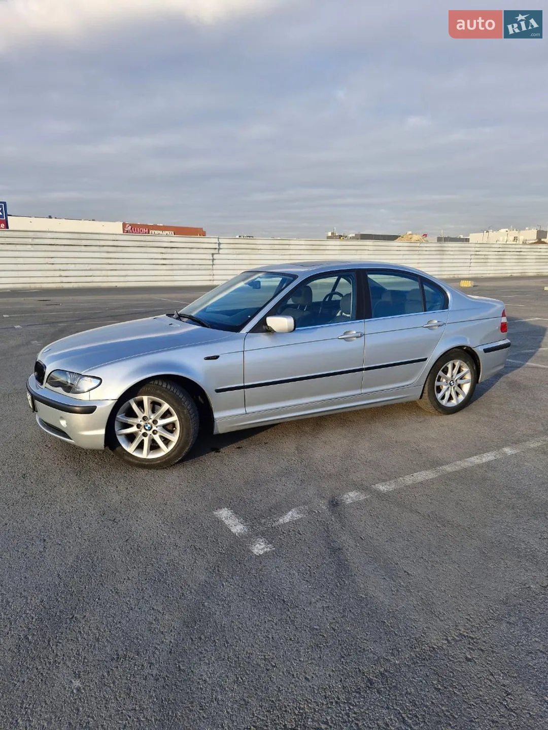 BMW 3 Series, 2004