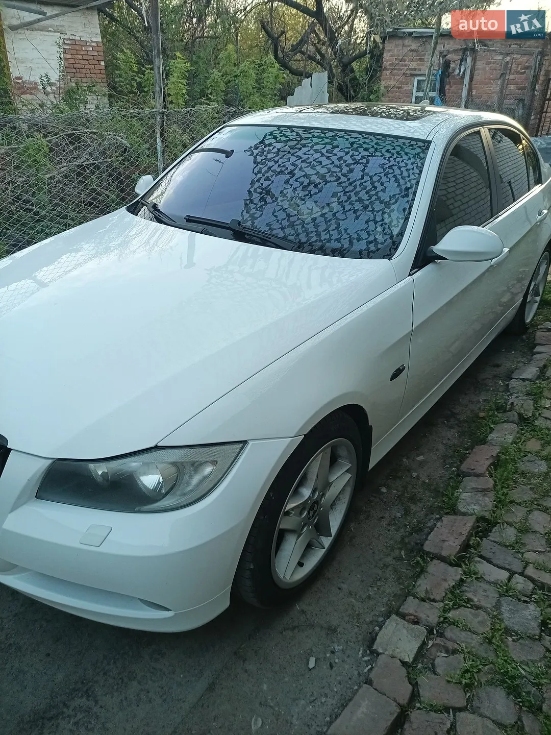 BMW 3 Series, 2005
