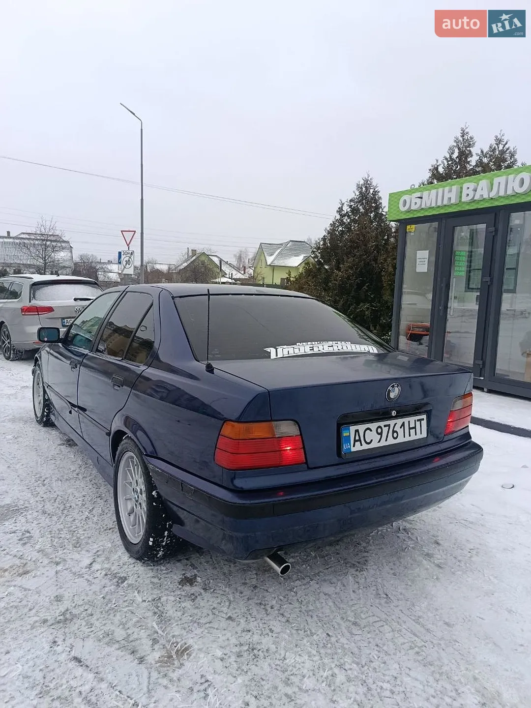 BMW 3 Series, 1992