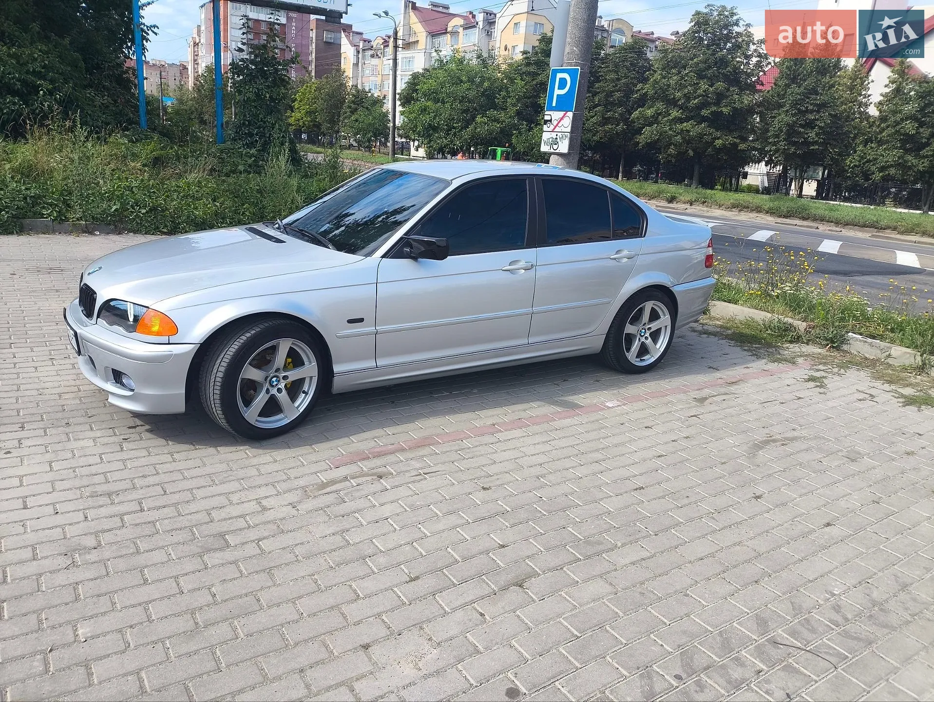 BMW 3 Series, 2000
