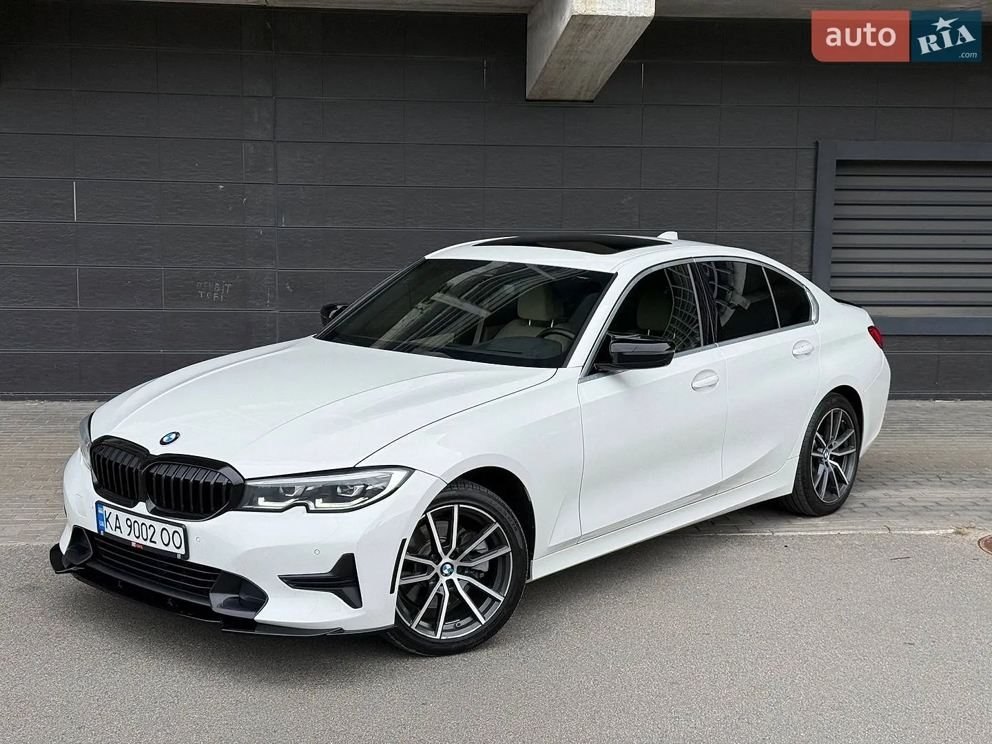 BMW 3 Series, 2019