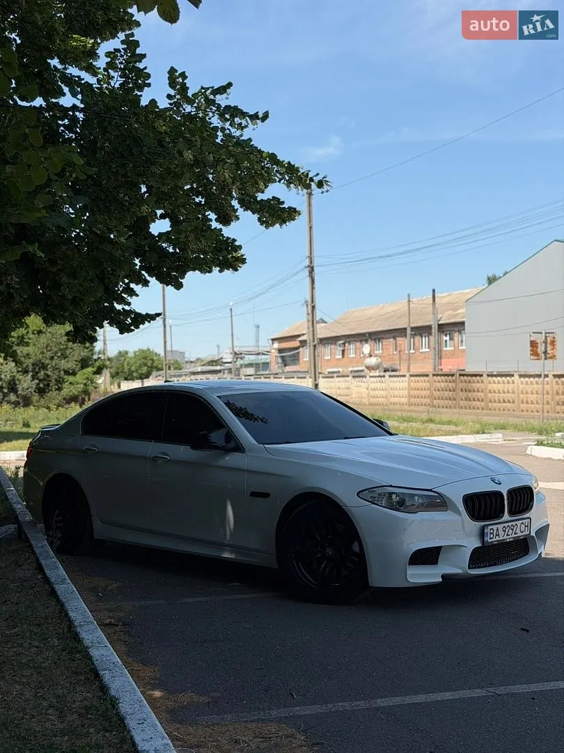 BMW 5 Series, 2011