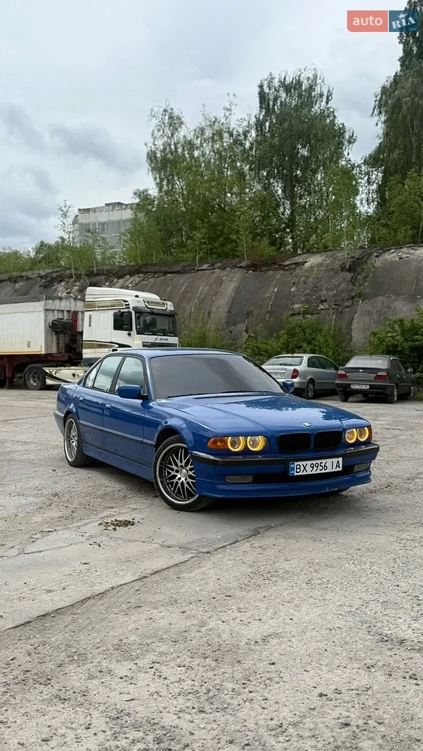 BMW 7 Series, 2000