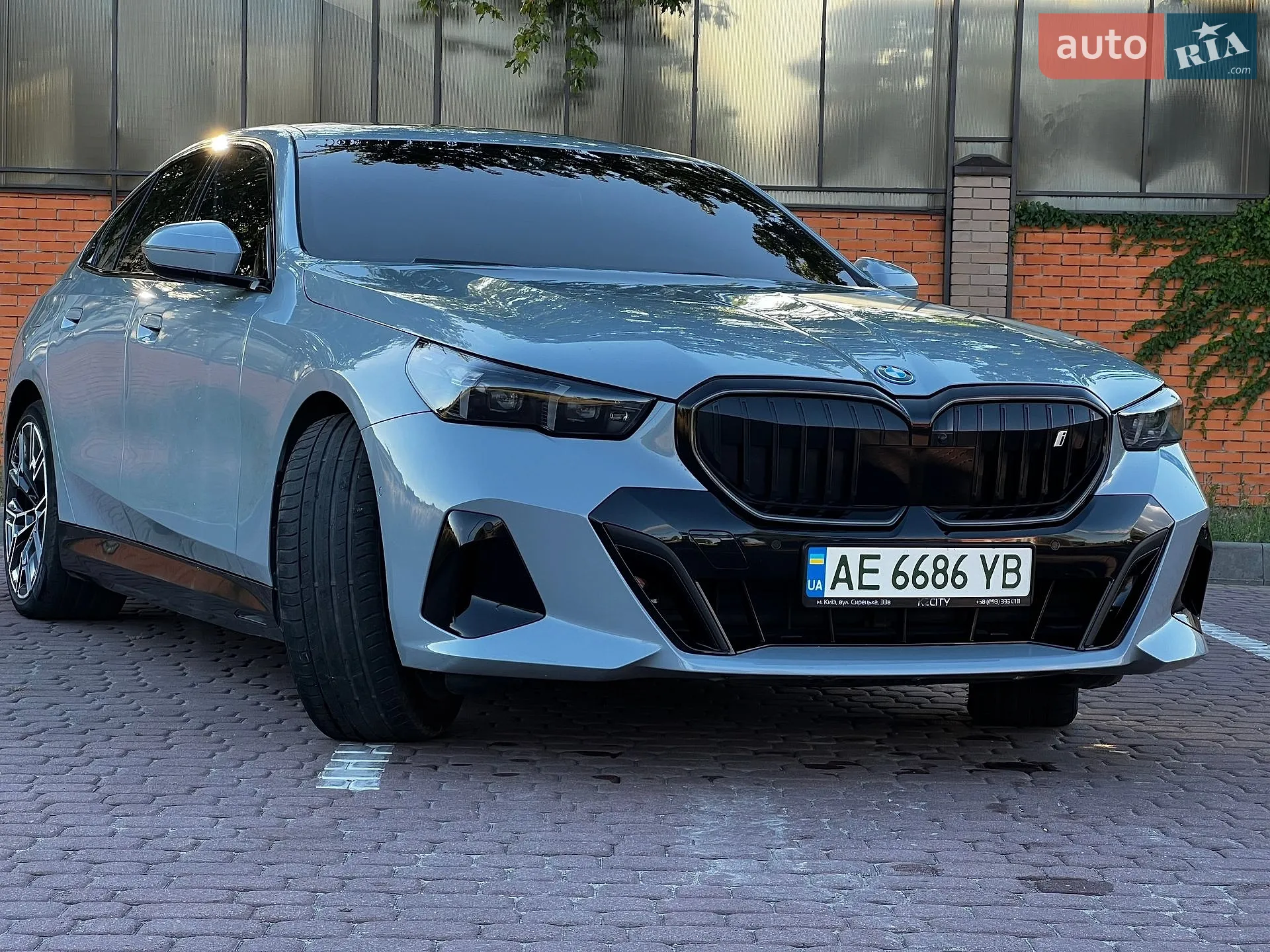 BMW i5, 2023