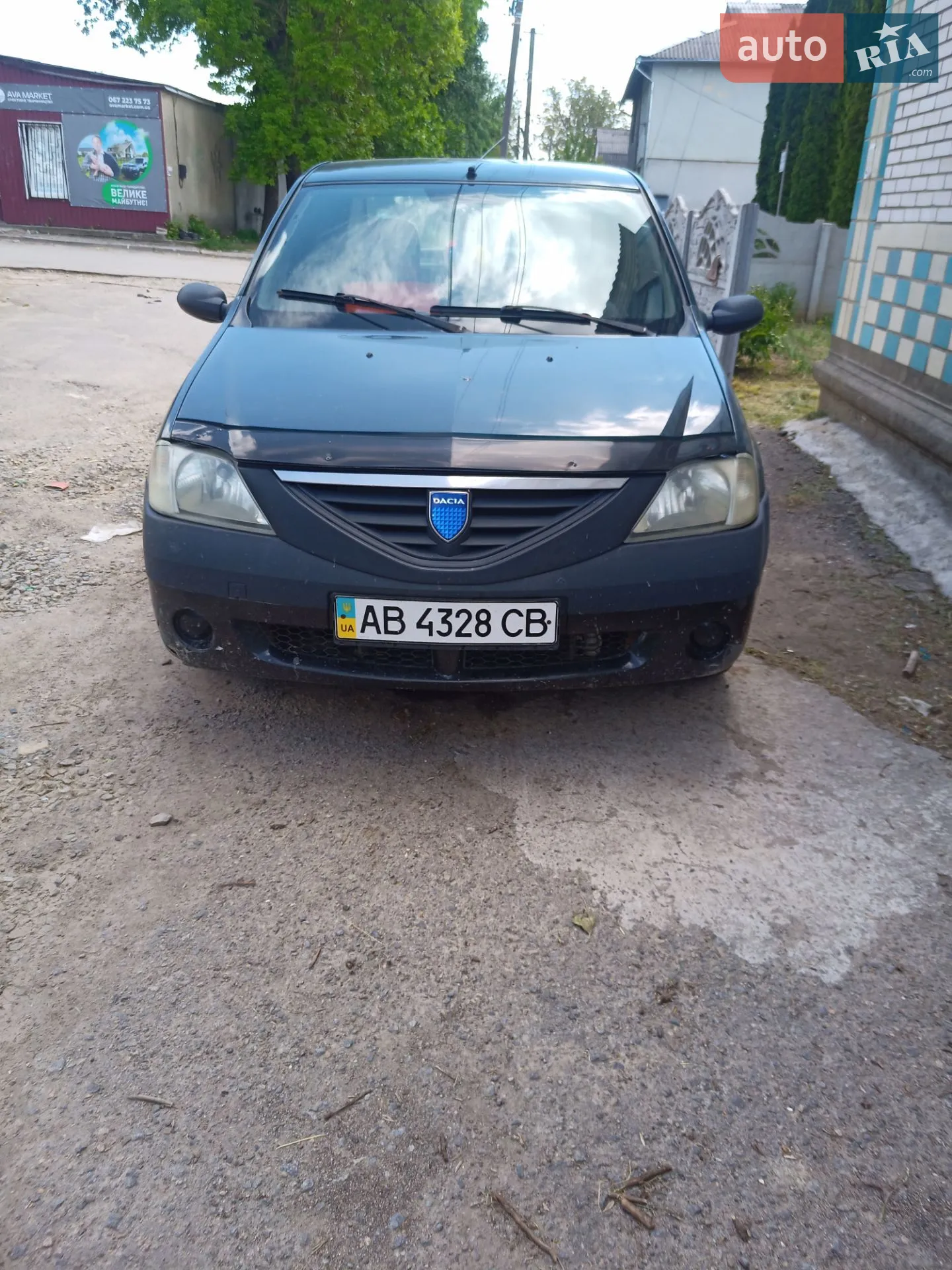 Dacia Logan, 2005