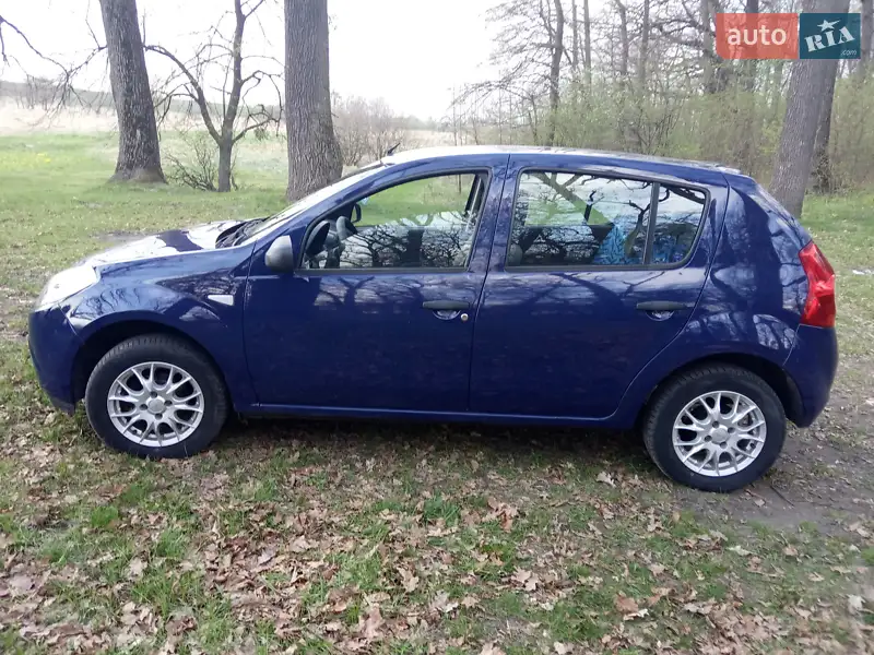 Dacia Sandero, 2009