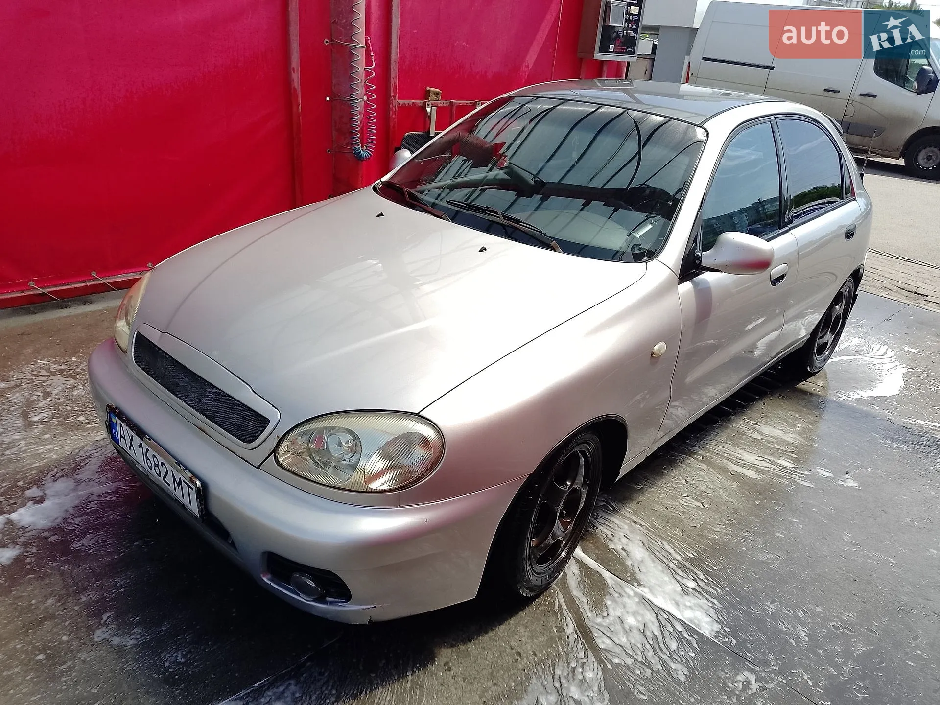 Daewoo Lanos, 1998