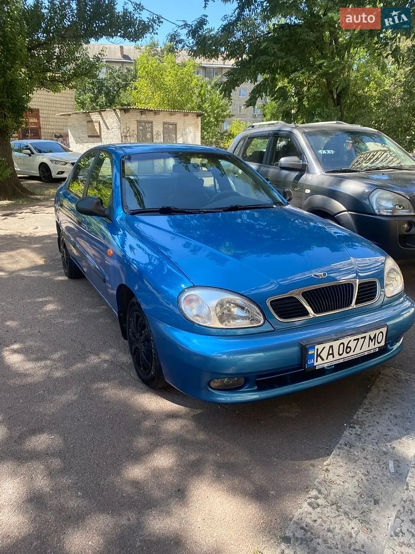 Daewoo Lanos, 2001