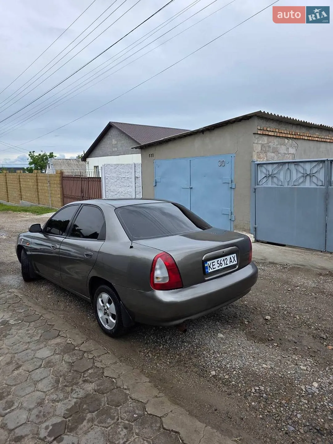Daewoo Nubira, 1998