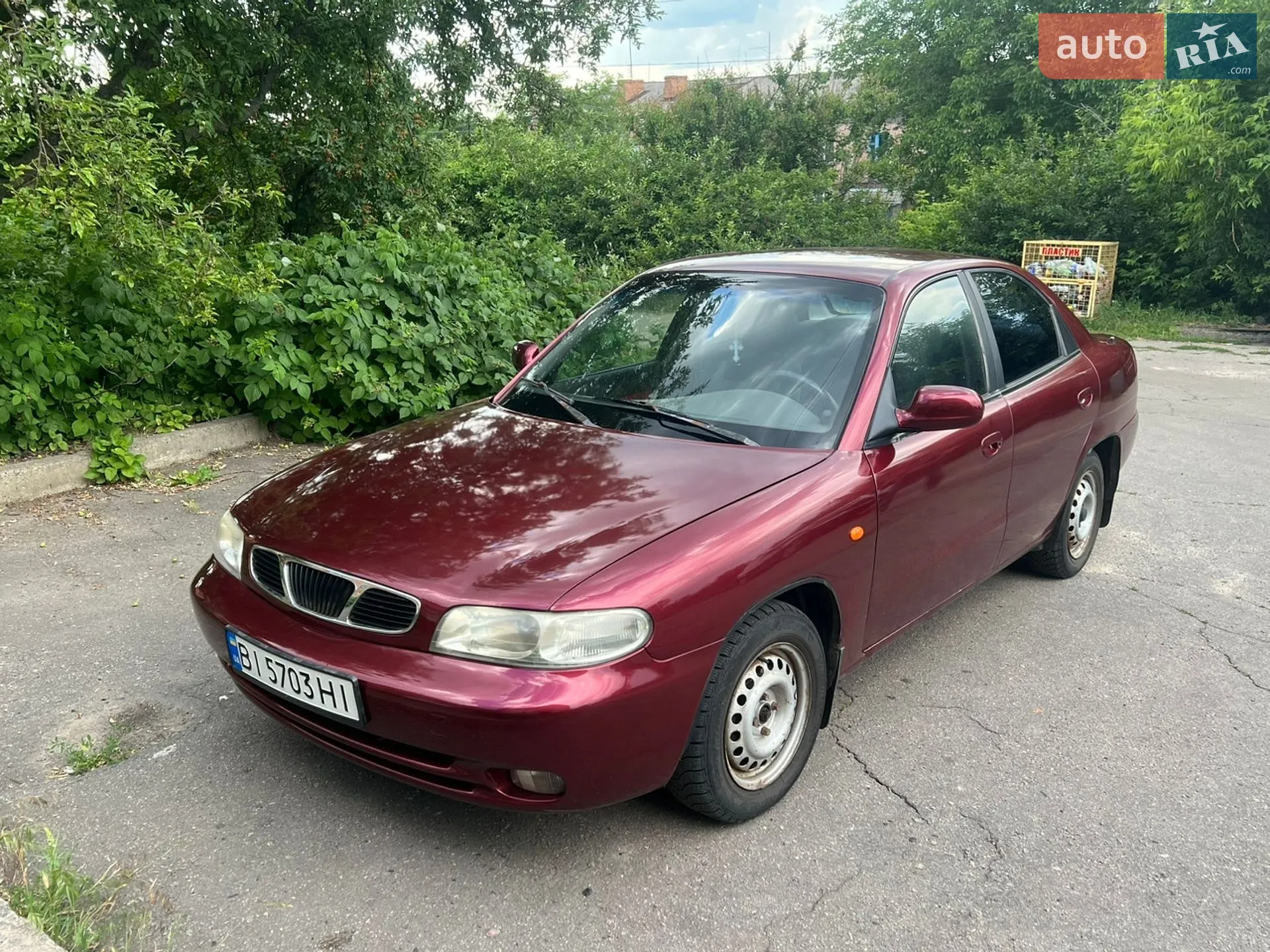 Daewoo Nubira, 1998