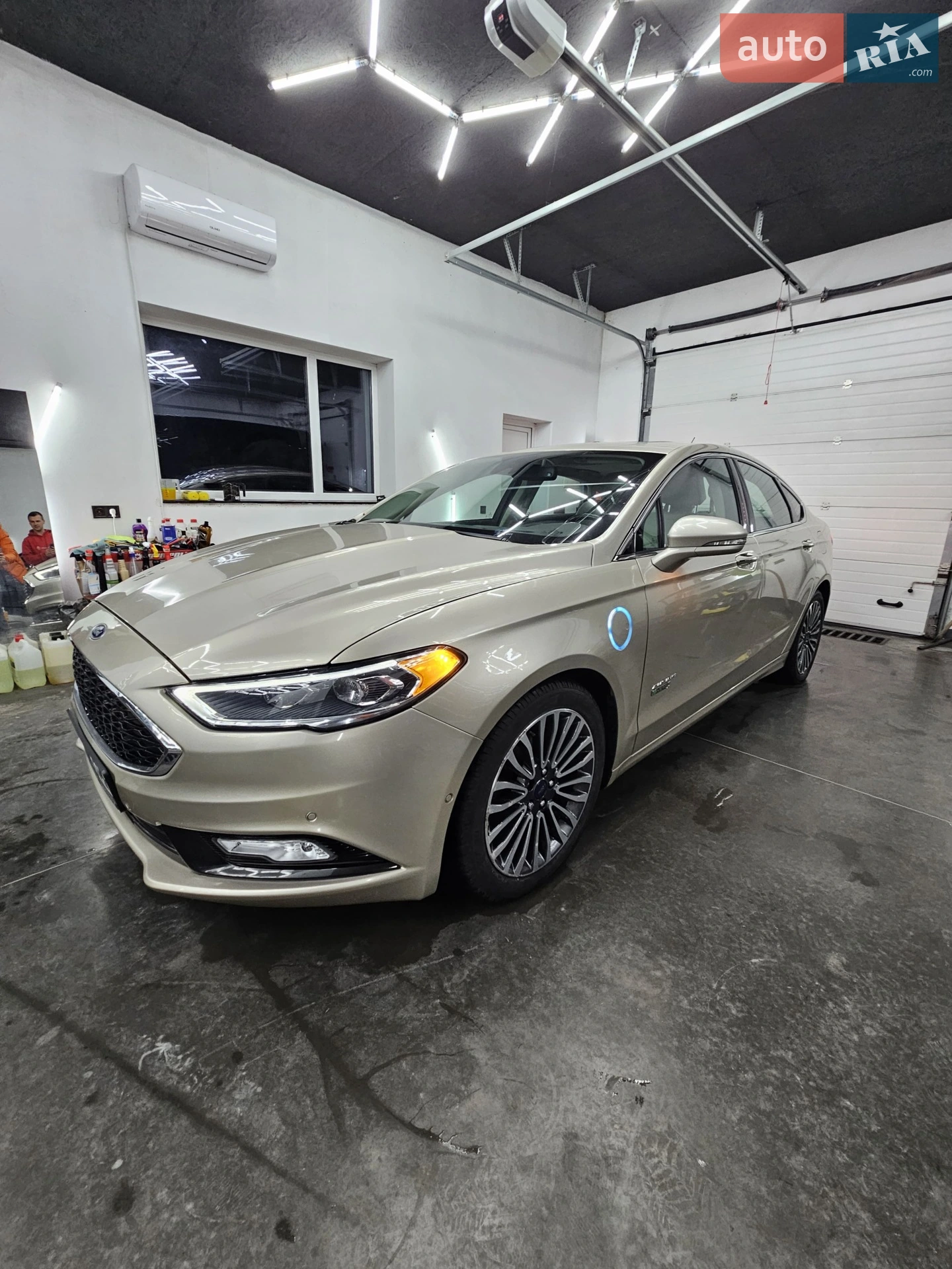 Ford Fusion, 2016