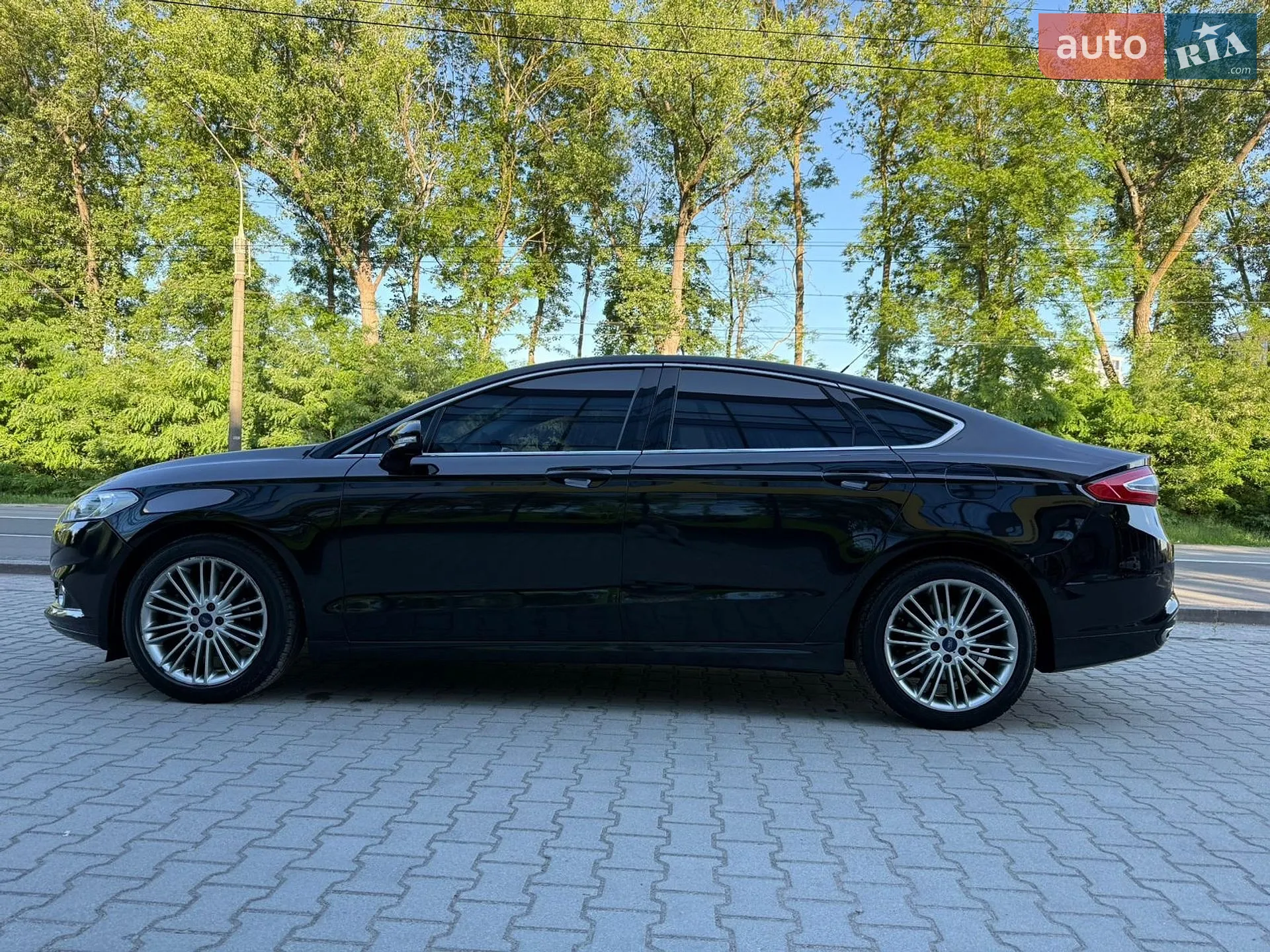 Ford Fusion, 2016