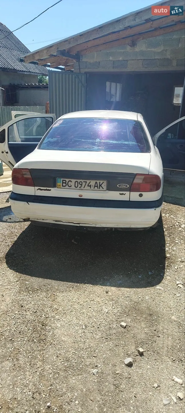 Ford Mondeo, 1993