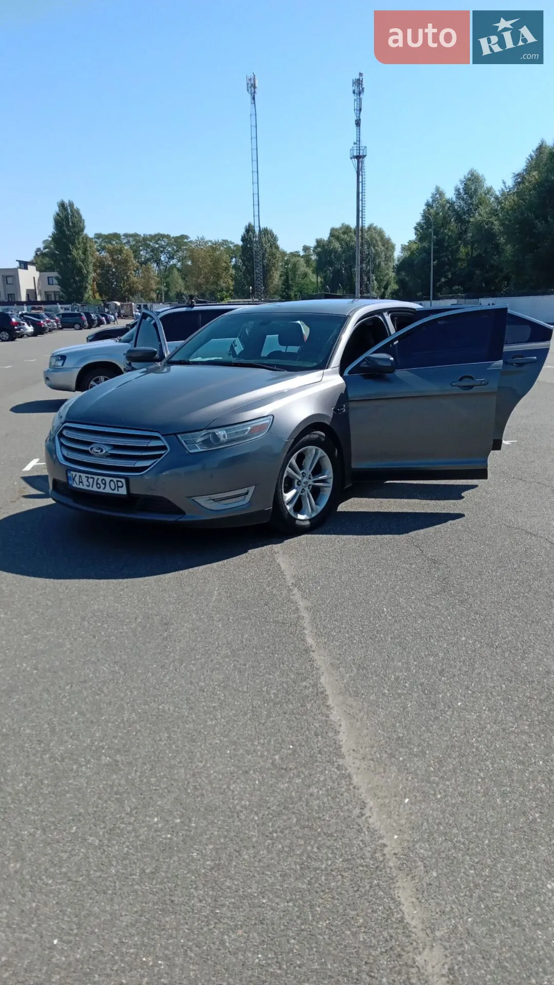 Ford Taurus, 2012