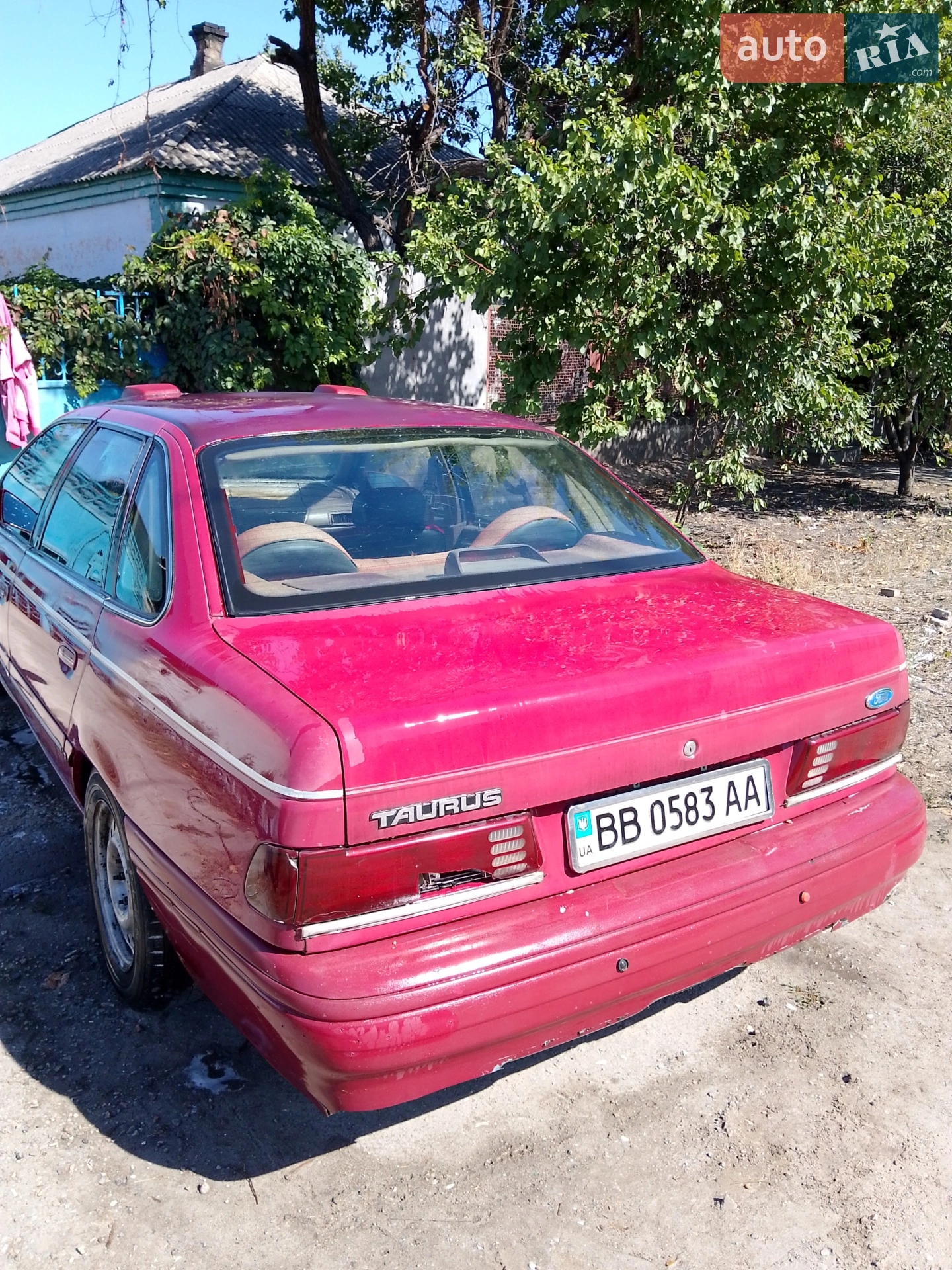 Ford Taurus, 1990