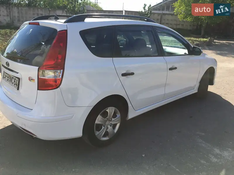 Hyundai i30, 2011
