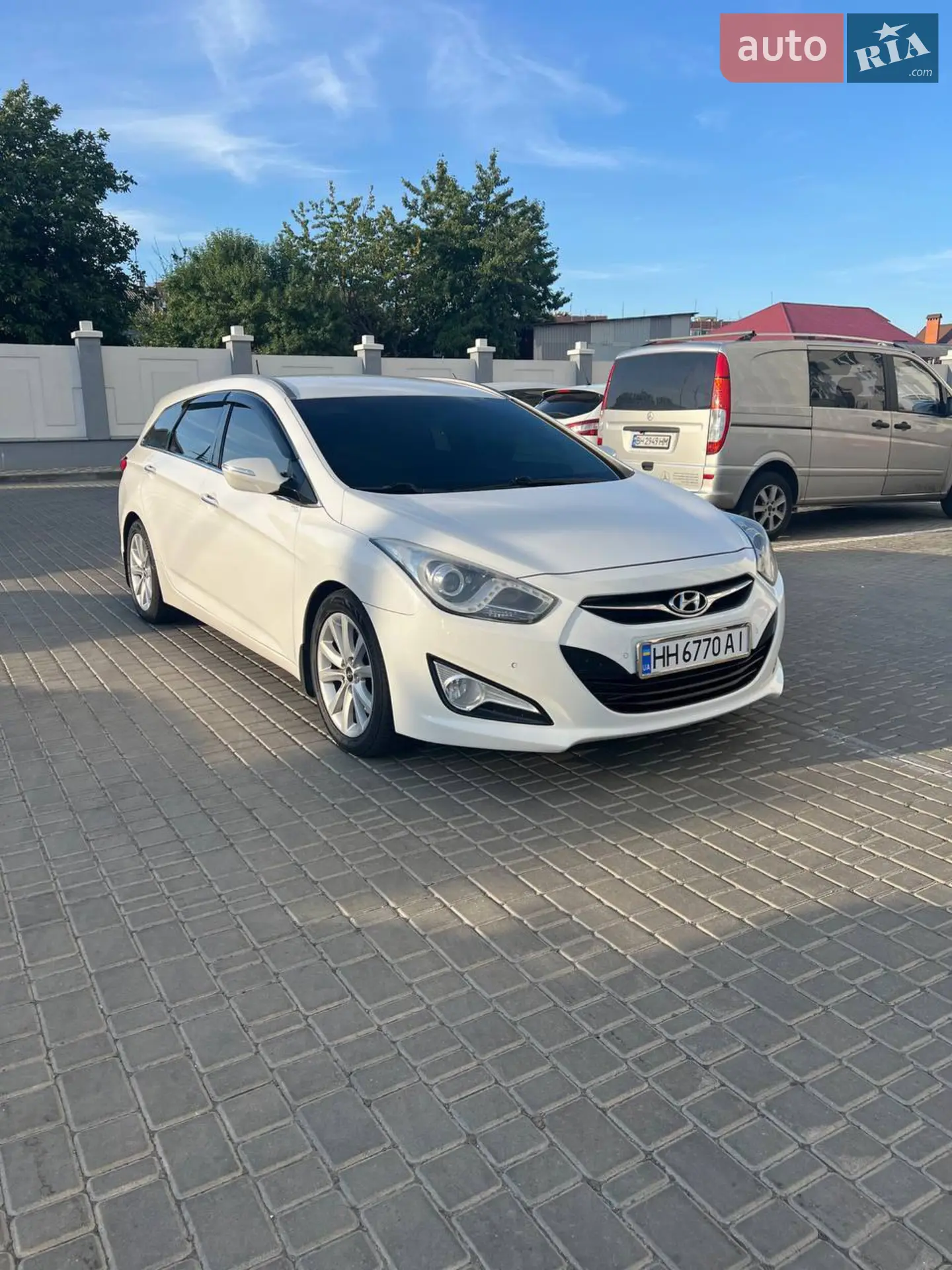 Hyundai i40, 2011