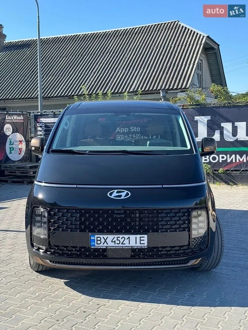 Hyundai Staria, 2025