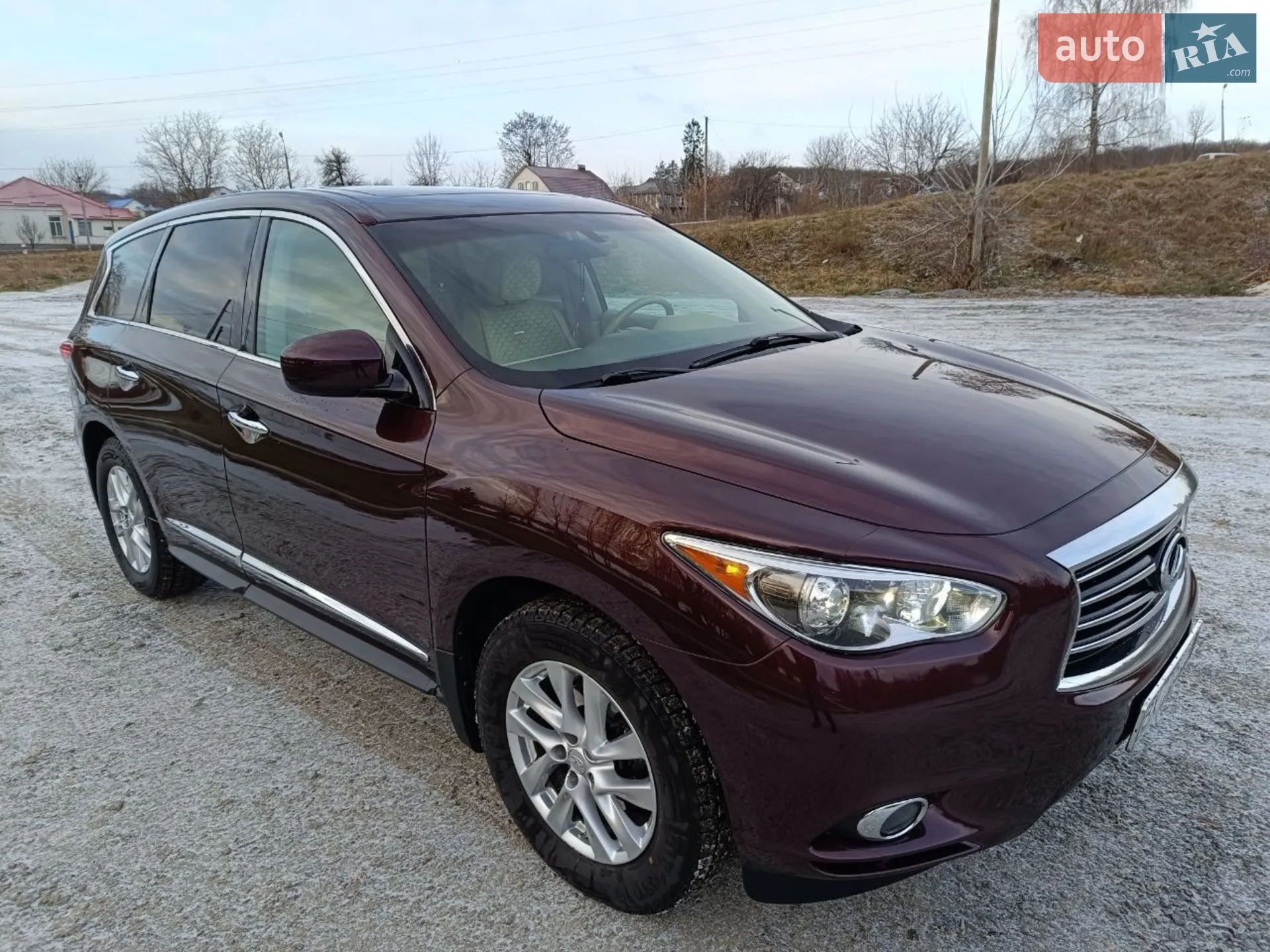 Infiniti JX35, 2012