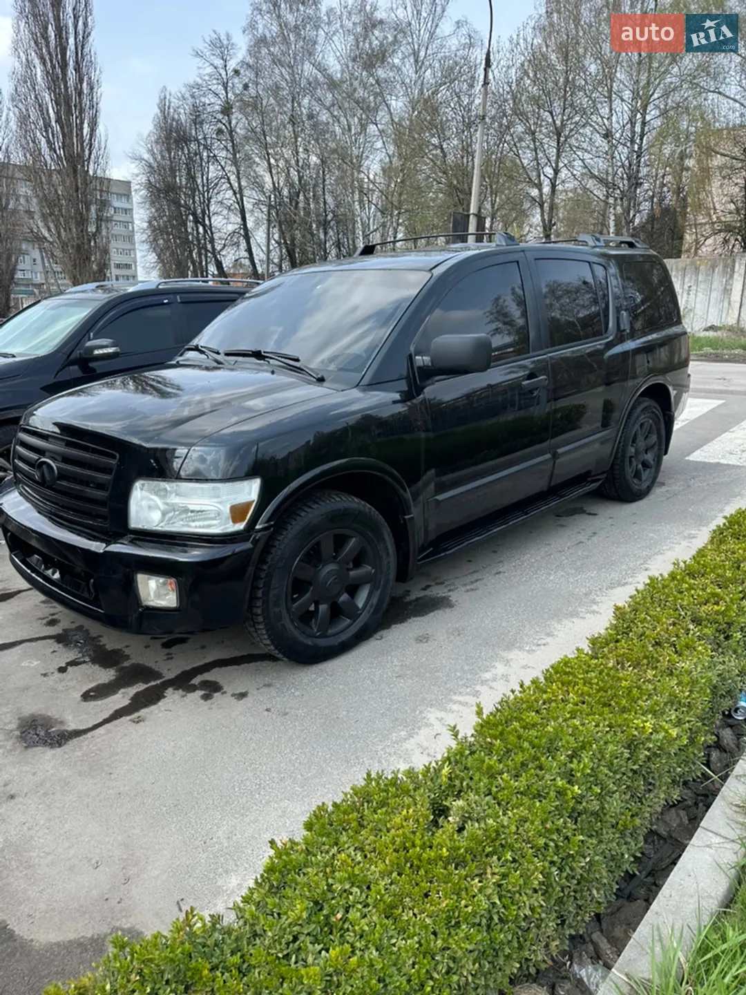 Infiniti QX56, 2004