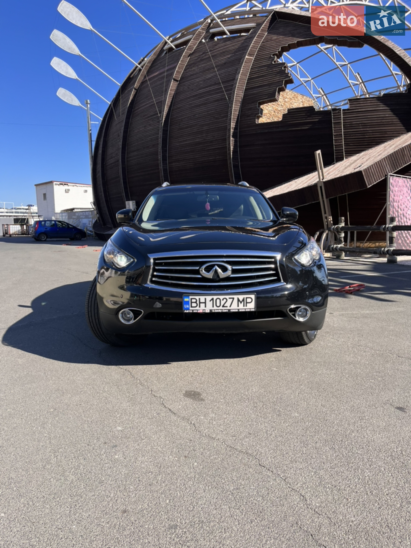 Infiniti QX70, 2015