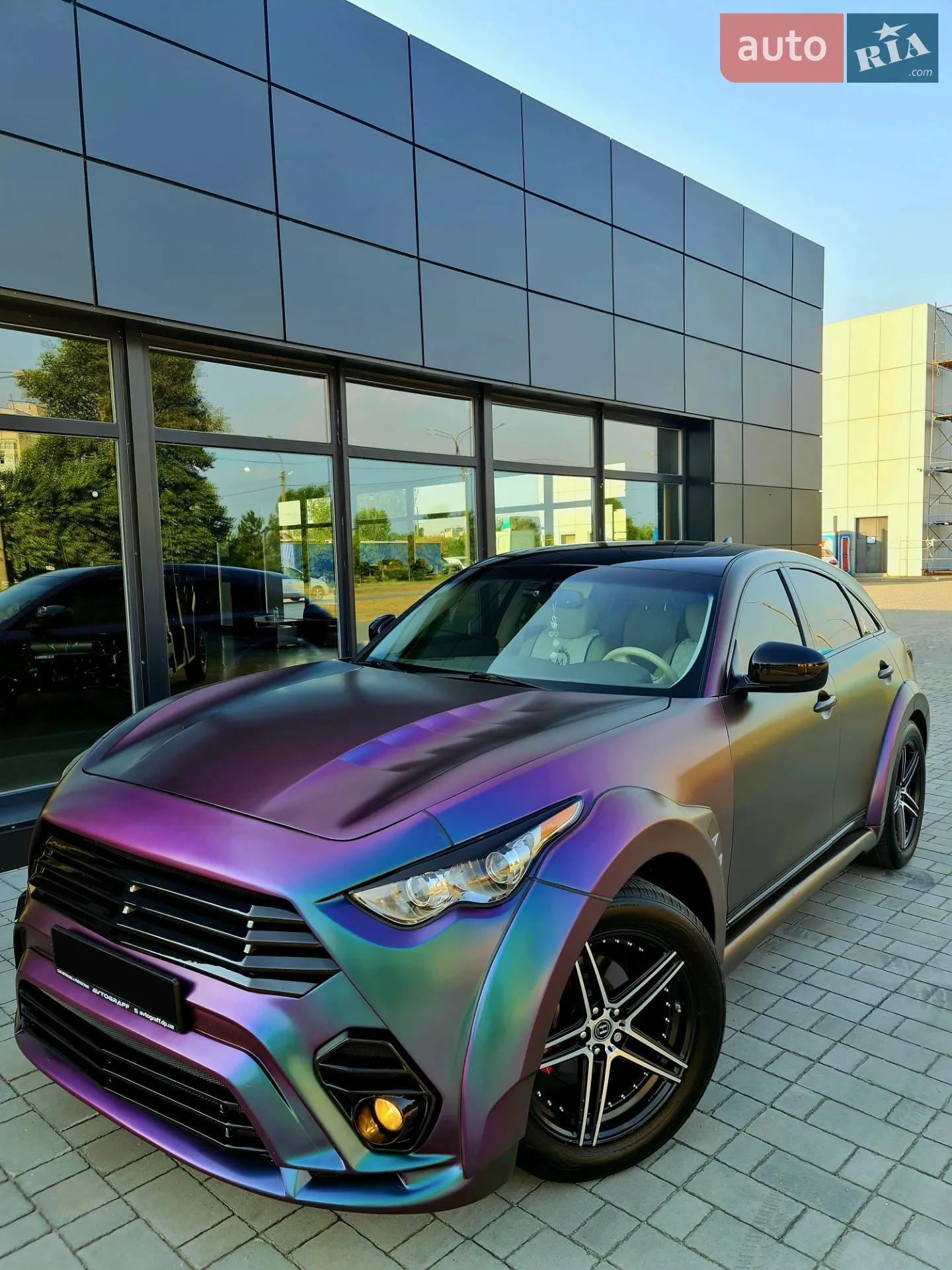 Infiniti QX70, 2015
