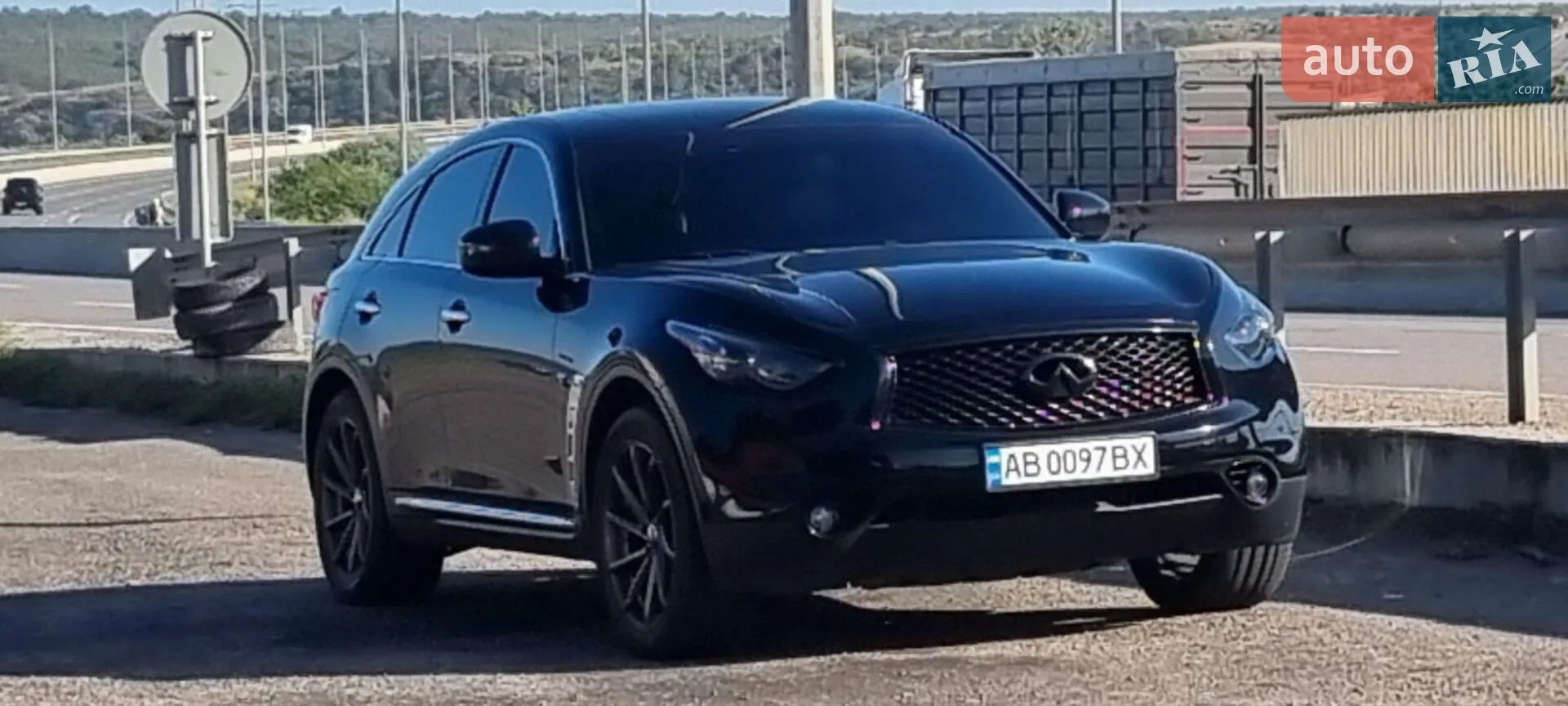 Infiniti QX70, 2016