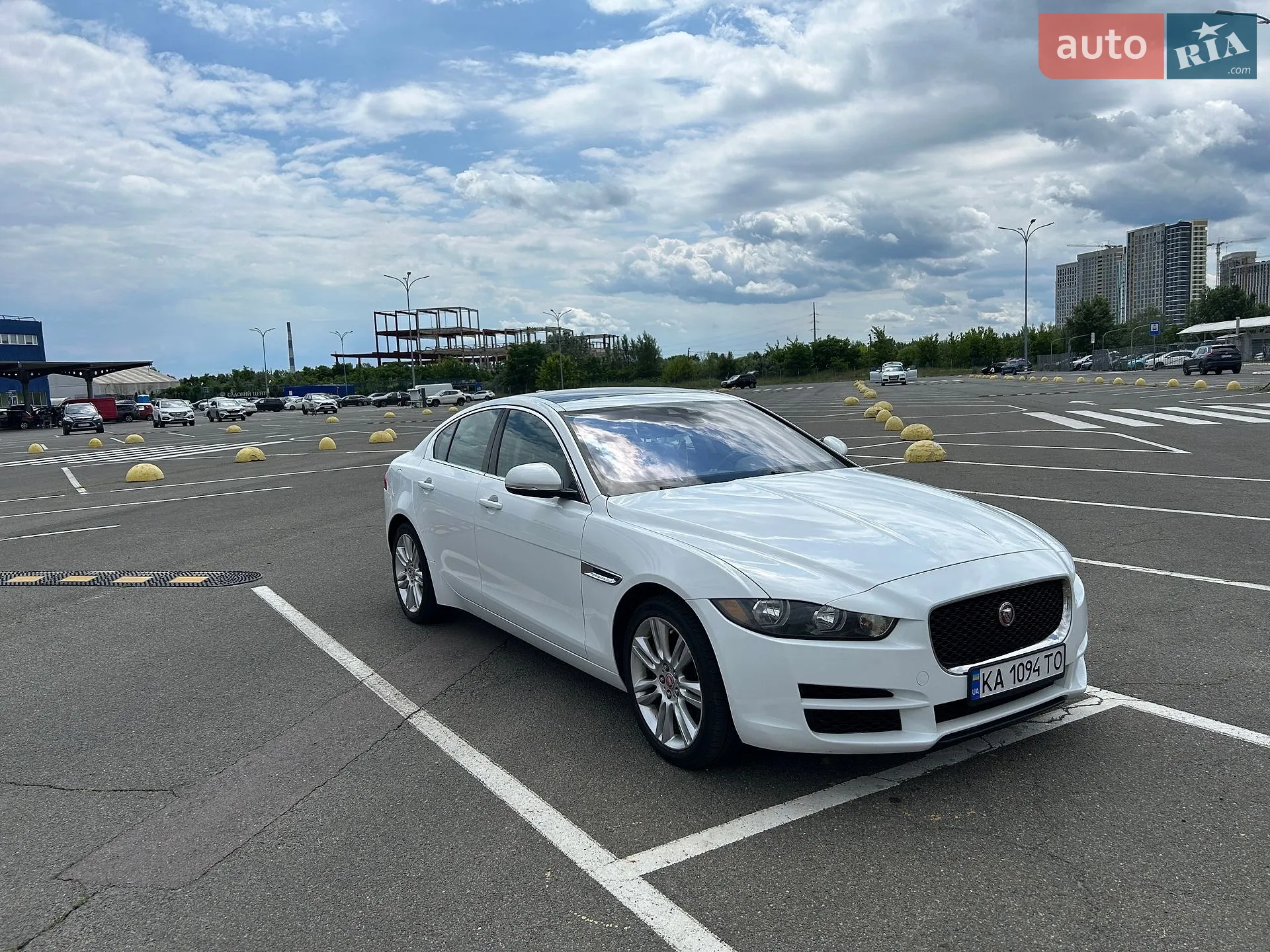 Jaguar XE, 2019