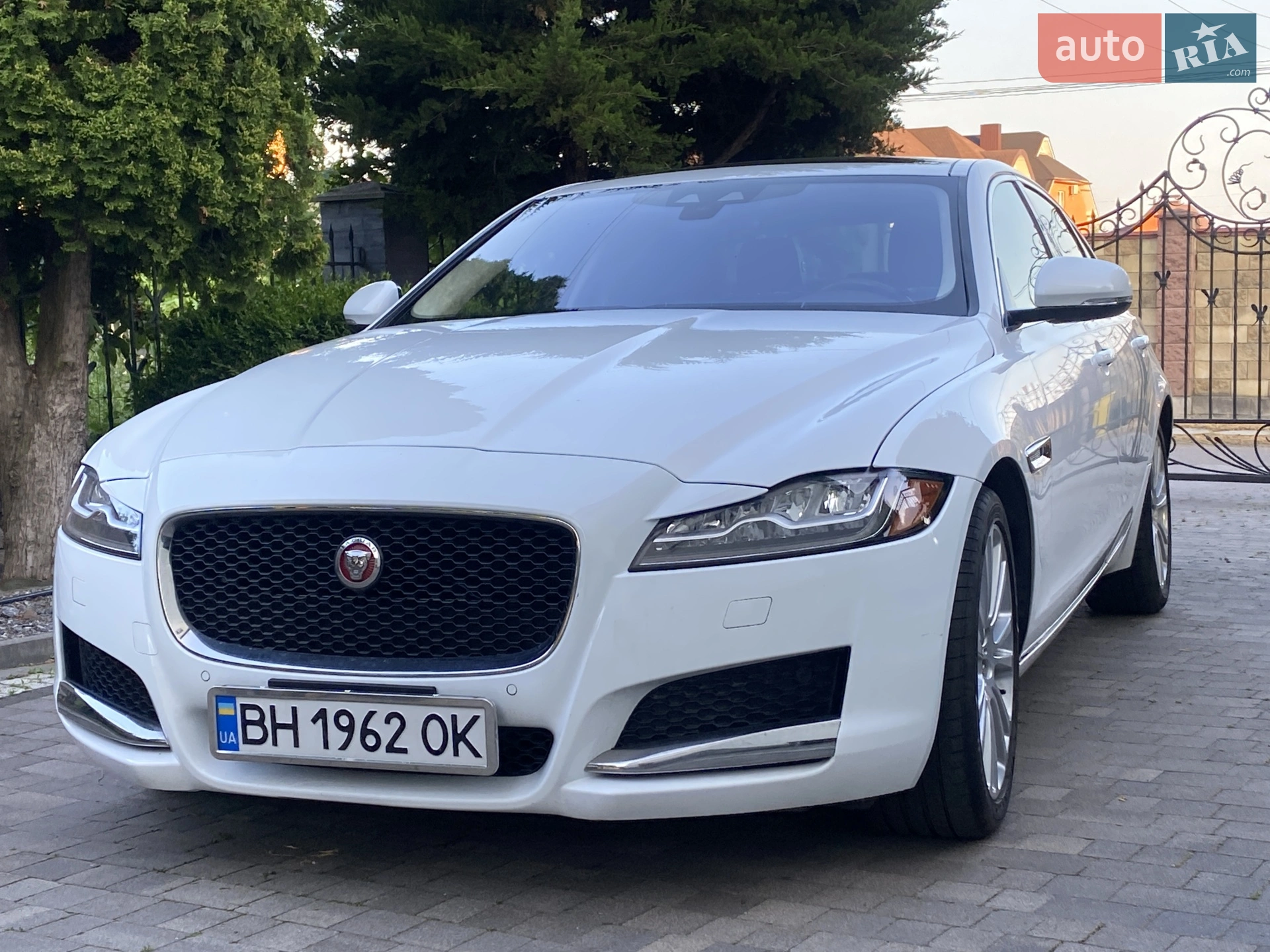 Jaguar XF, 2018