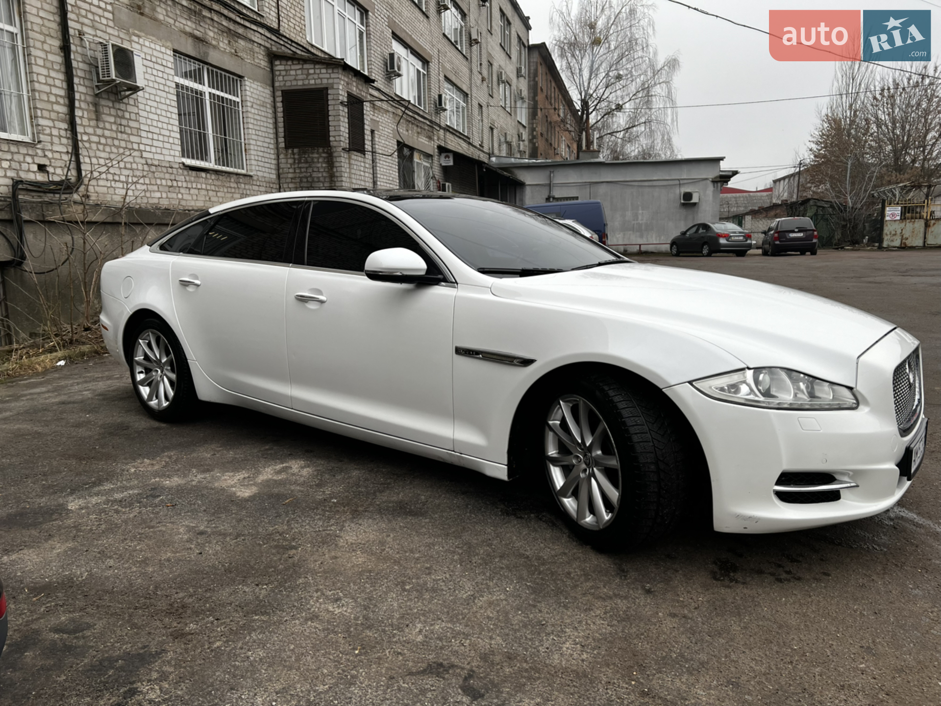 Jaguar XJ, 2012