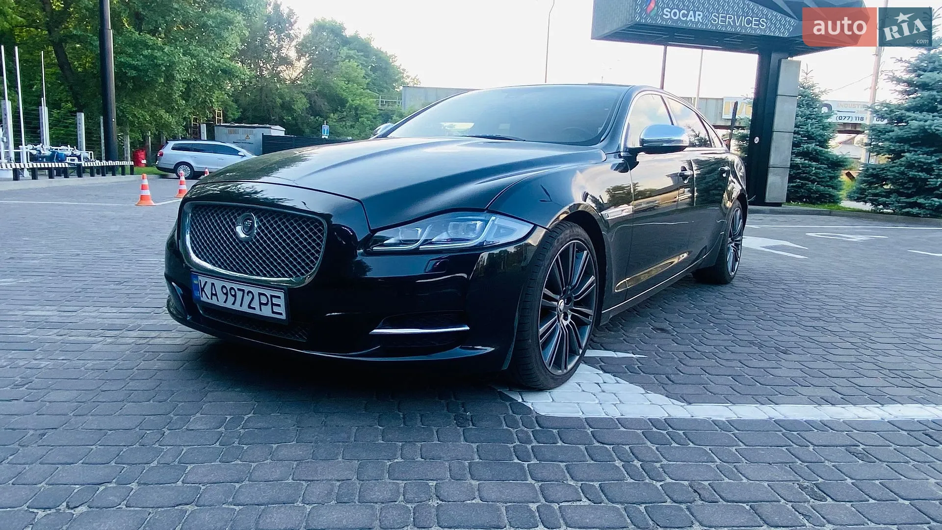 Jaguar XJ, 2012