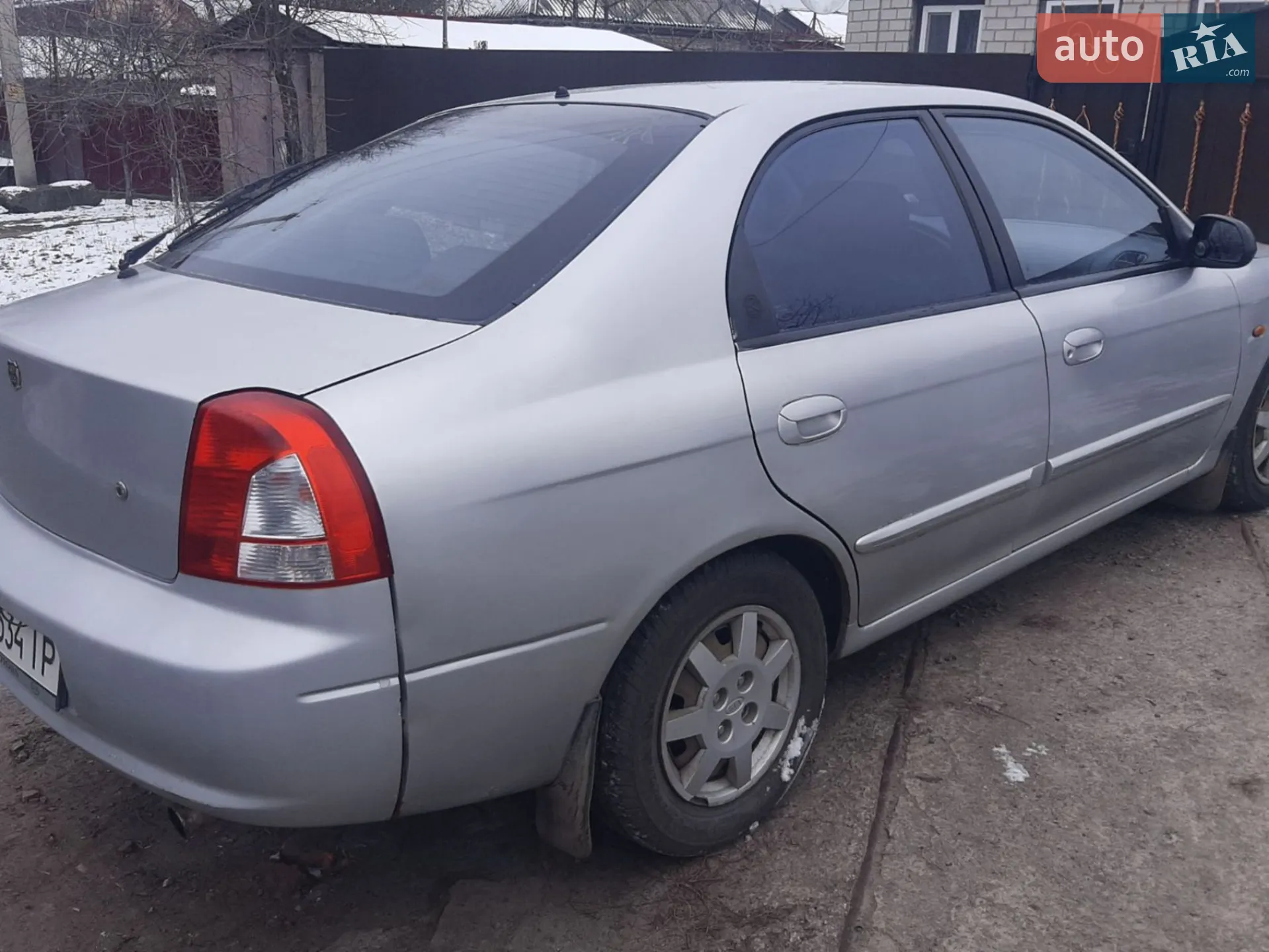Kia Shuma, 2004