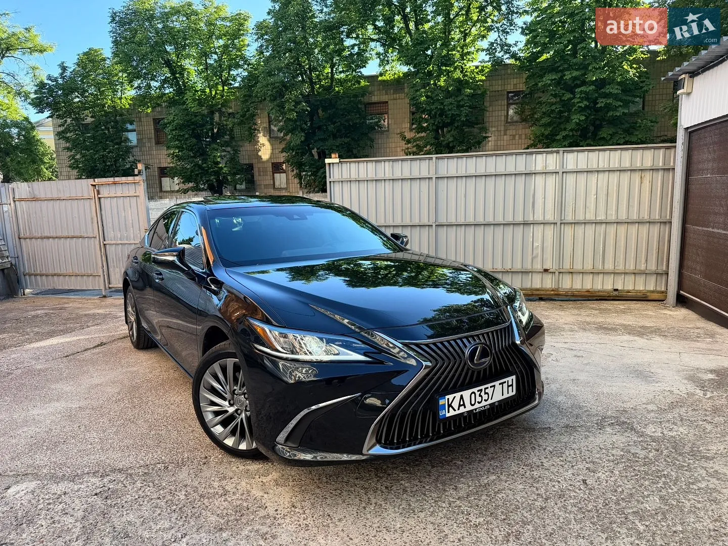 Lexus ES, 2021