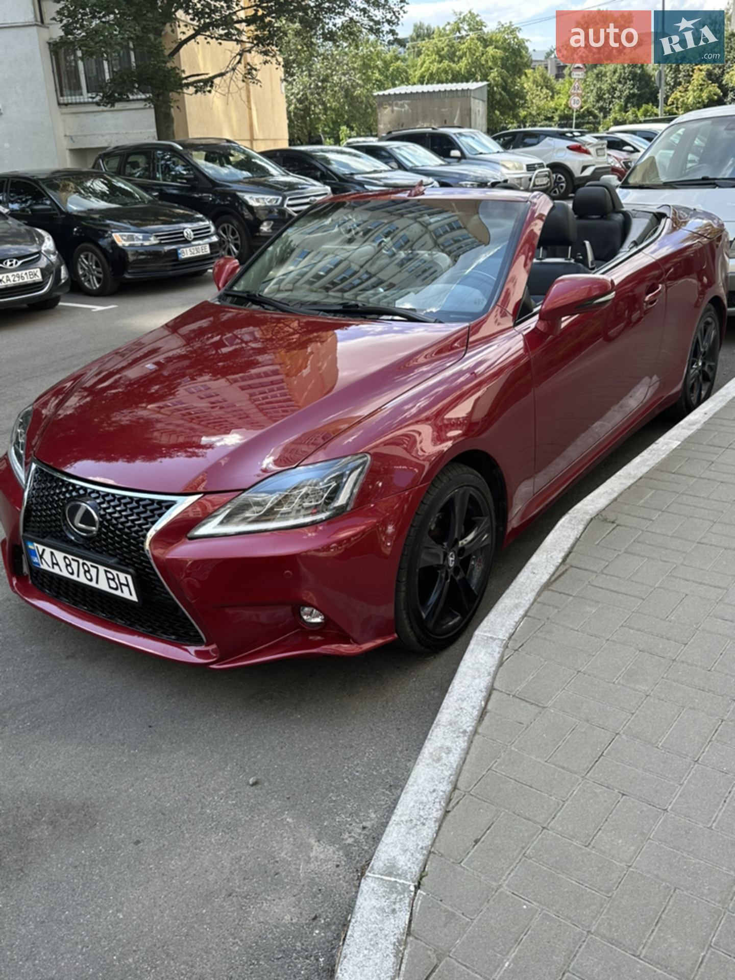 Lexus IS, 2012