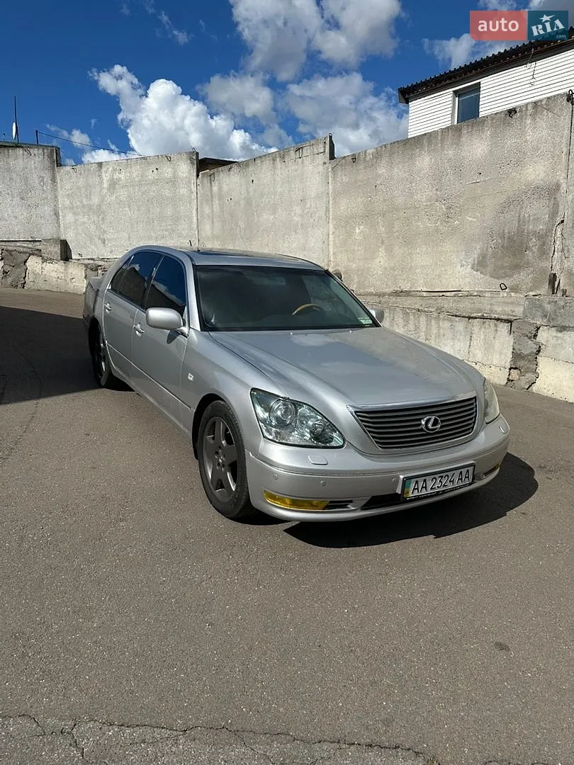 Lexus LS, 2003