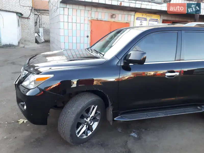 Lexus LX, 2008