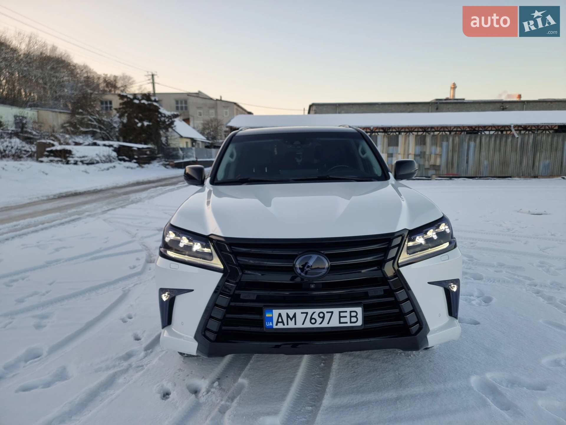 Lexus LX, 2016