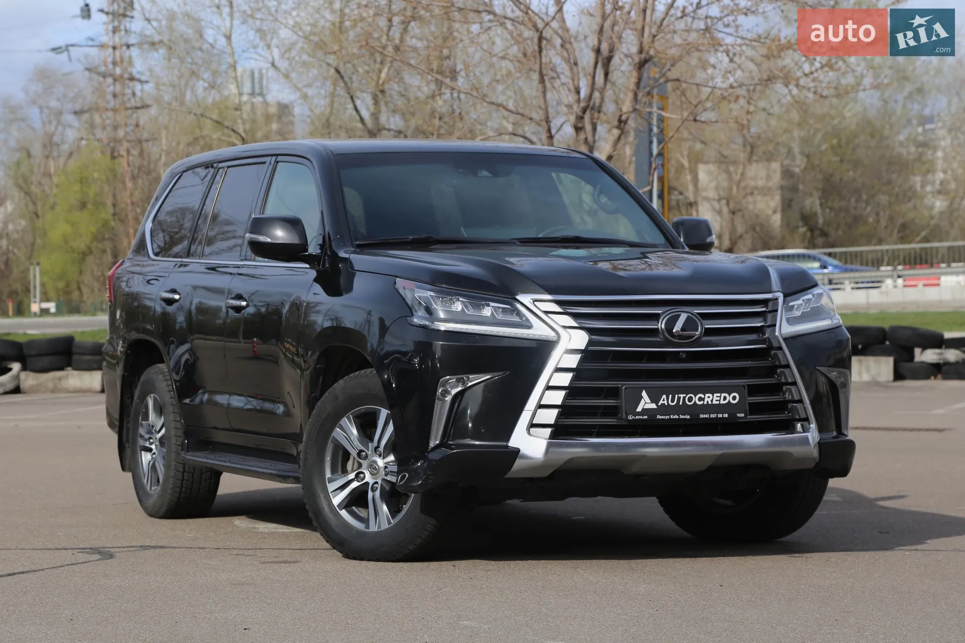 Lexus LX, 2020