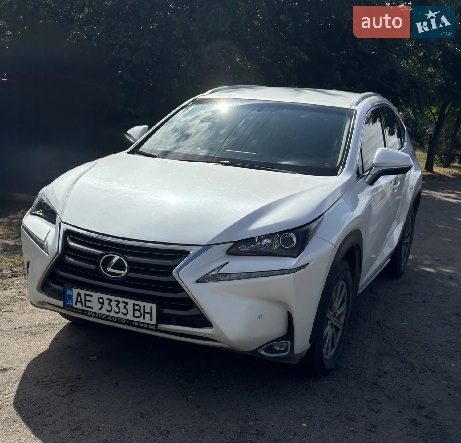 Lexus NX, 2016