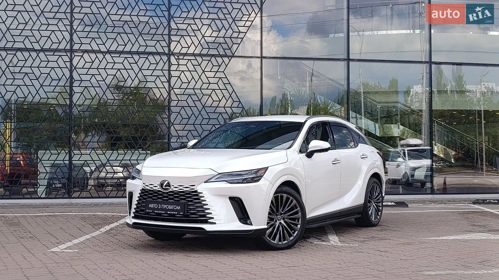 Lexus RX, 2025