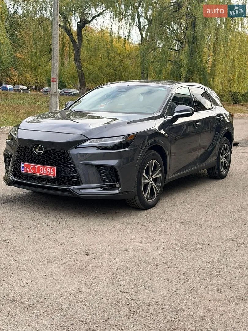 Lexus RX, 2025