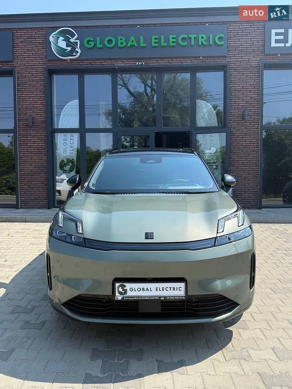 Lynk&Co 08 EM-P, 2024