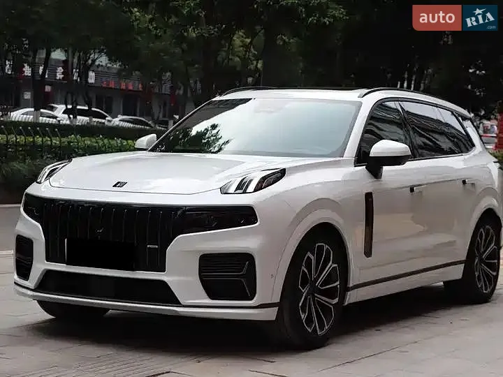 Lynk&Co 09, 2025