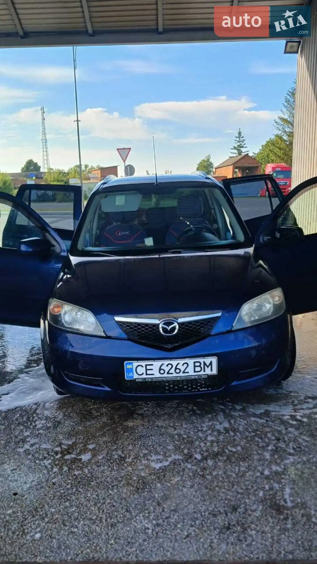 Mazda 2, 2004