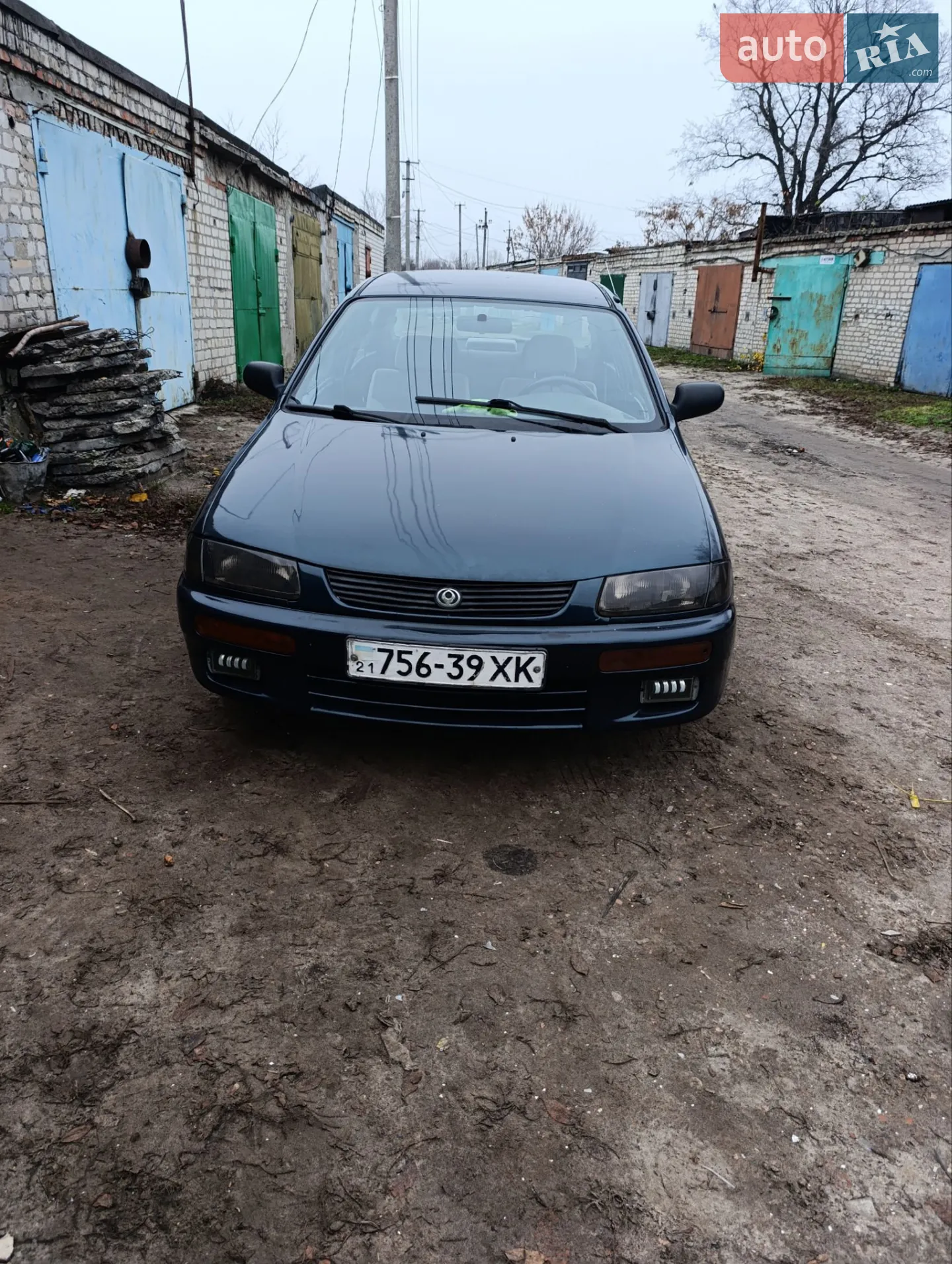 Mazda 323, 1995