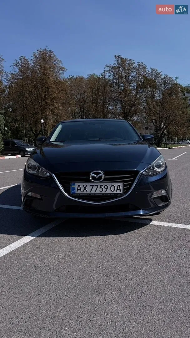 Mazda 3, 2015