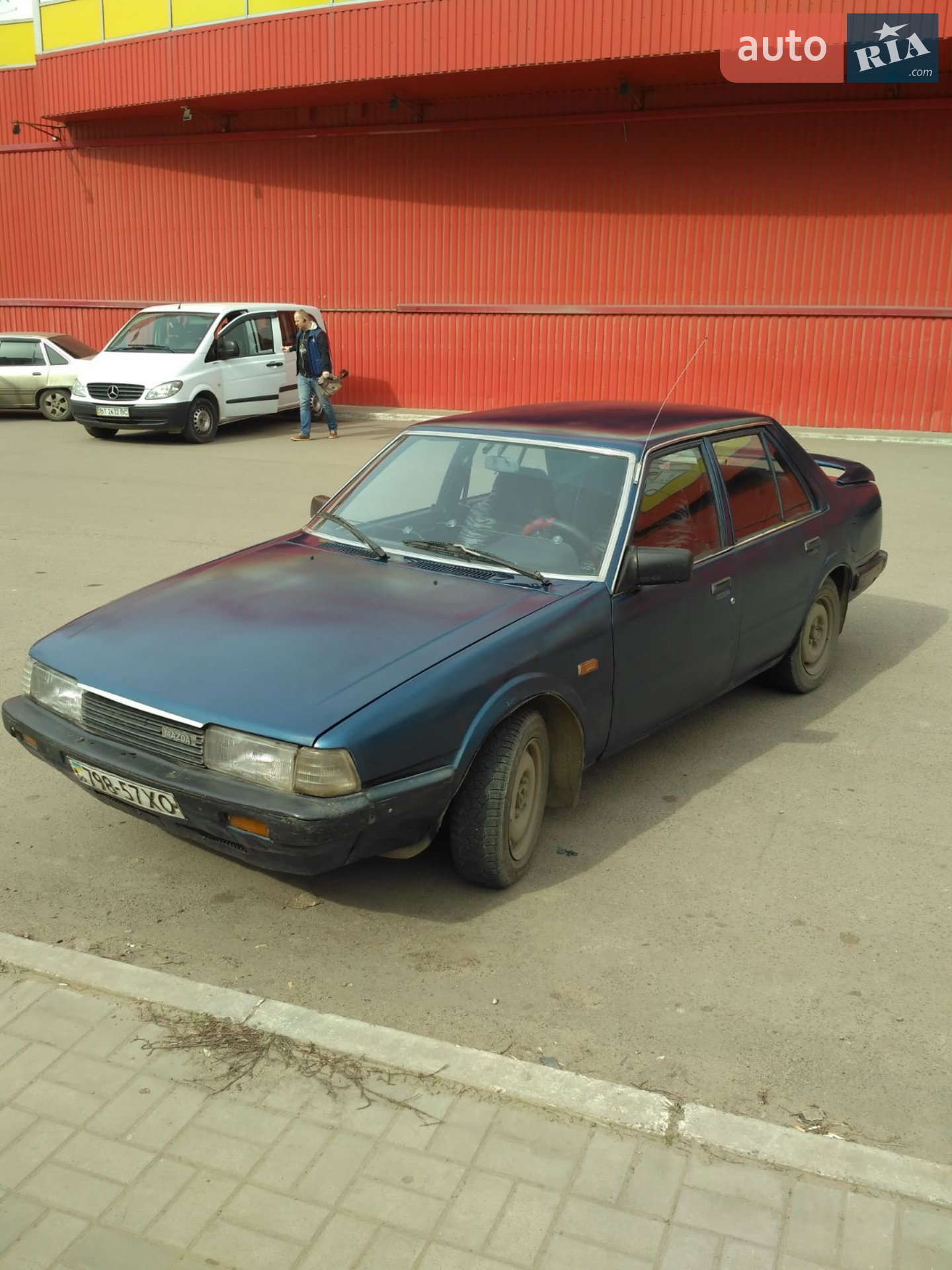 Mazda 626, 1986